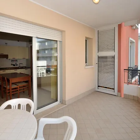 Millenium Apartments, Apartamento